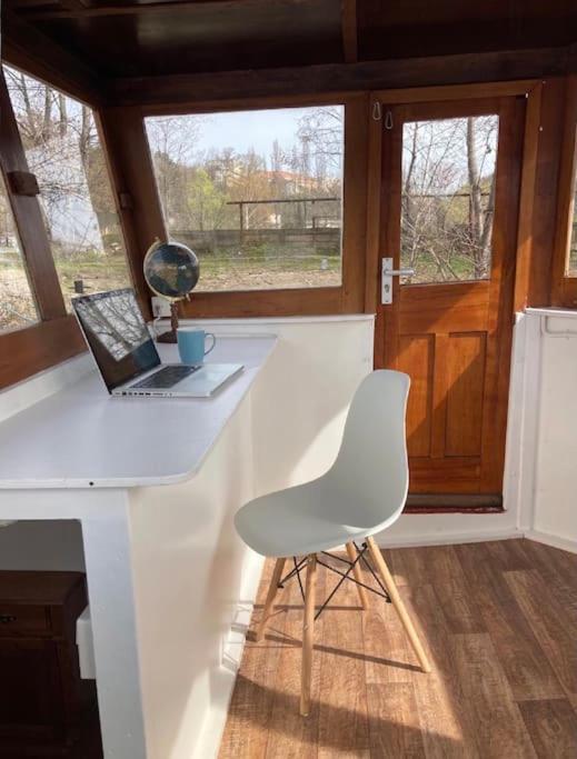 Prague On Boat, Privat Pier, Free Parking Hotel Kültér fotó